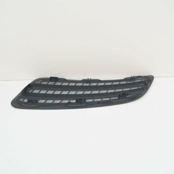 A91083603009051 - NEW MB SPRINTER 910 HOOD RIGHT VENTILATION GRILLE RHD A91083603009051