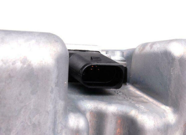 03H103601J - NEW VW PASSAT B6 ENGINE OIL SUMP WITH OIL LEVEL SENSOR 03H103601J ORIGINAL