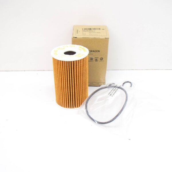 03L115562 - NEW AUDI Q5 8R OIL FILTER WITH GASKET 03L115562 ORIGINAL