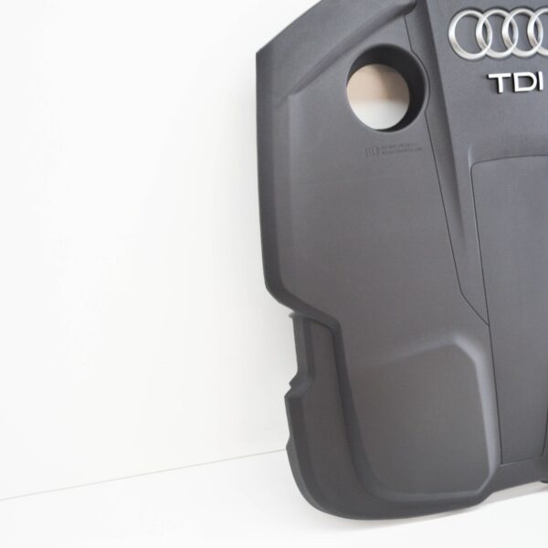 04L103925P - NEW AUDI A4 B9 ENGINE COVER 04L103925P ORIGINAL