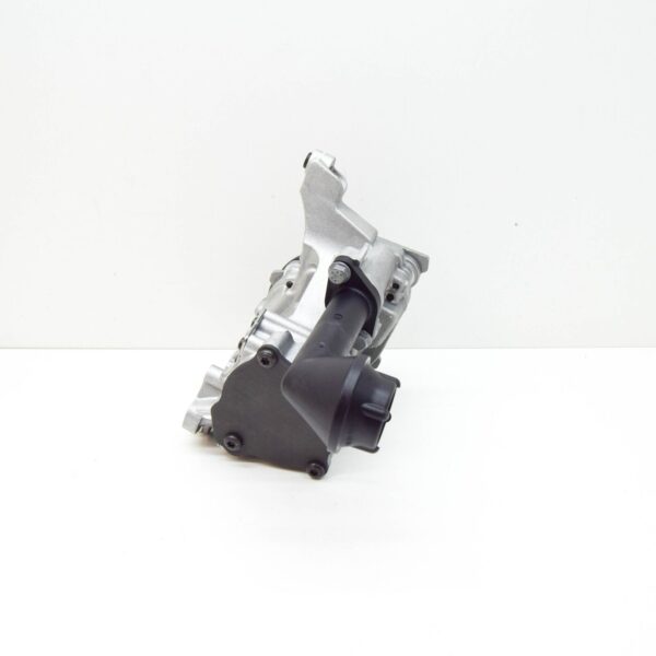 04L145208T - NEW VW ARTEON 3H7 OIL PUMP WITH INTEGRATED VACUUM PUMP 04L145208T ORIGINAL