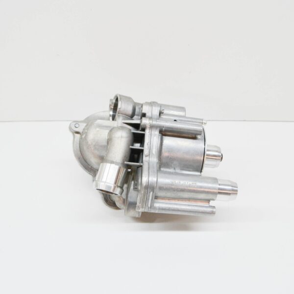 057121011R - NEW AUDI A8 D4 WATER PUMP 057121011R
