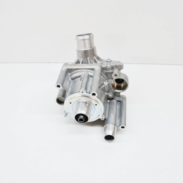 057121011R - NEW AUDI A8 D4 WATER PUMP 057121011R