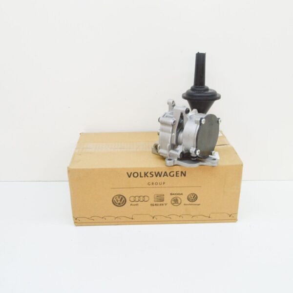 059115103BG - NEW AUDI Q7 4L OIL PUMP WITH INTEGRATED VACUUM PUMP 059115103BG ORIGINAL