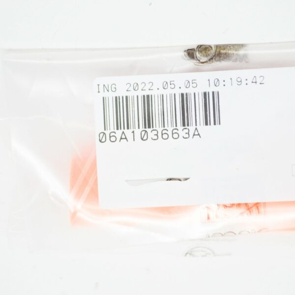 06A103663A - NEW VW POLO 9N OIL DIPSTICK GUIDE 06A103663A ORIGINAL
