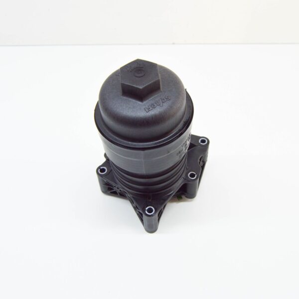 06M115401L - NEW AUDI A4 AVANT B9 ENGINE OIL FILTER HOUSING 06M115401L