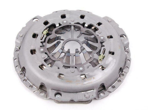 0B2141117A - NEW AUDI A4 B8 CLUTCH PRESSURE PLATE 0B2141117A