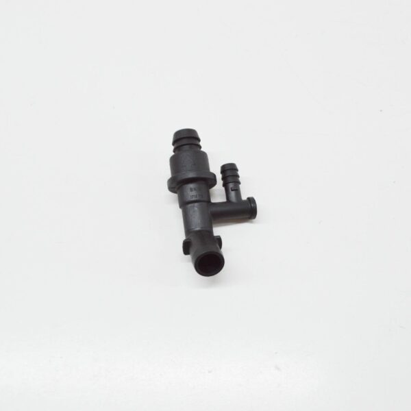 11151718713 - BMW 7 E32 Carter sniff hose connector Cyl 1-6 11151718713 new original
