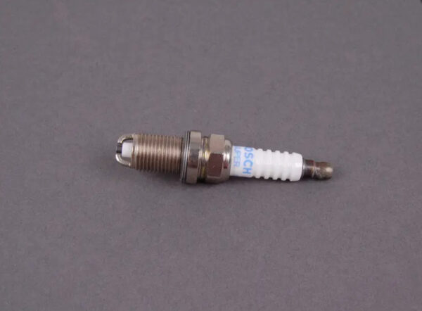 12129064617 - BMW 5 E39 Spark Plug 12129064617 9064617 ORIGINAL