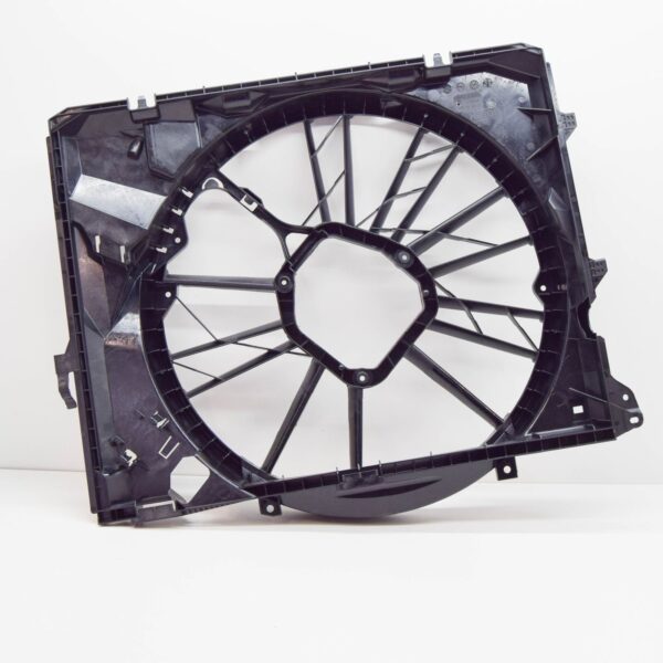 17117557814 - NEW BMW E82 E88 E90 E90N E92 E92N E93 RADIATOR FAN SHROUD 7557814 17117557814