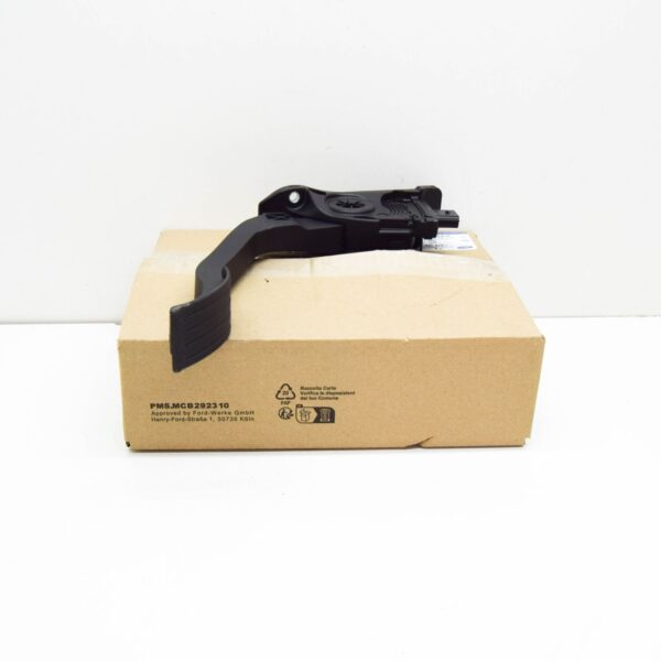 1872196 - FORD KUGA MK2 C520 Accelerator Pedal Assy LHD 1872196 F1DC-9F836-AA ORIGINAL