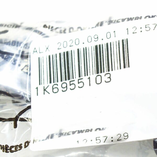 1K6955103 - NEW VOLKSWAGEN GOLF MK5 LEFT HEADLIGHT WASHER SPRAY JET 1K6955103