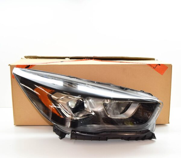 2138985 - FORD KUGA MK2 Front Right Headlight RHD 2138985 GV41-13W029-GA ORIGINAL
