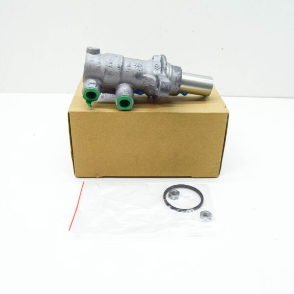 2372573 - FORD GRAND C-MAX MK2 Brake Master Cylinder RHD 2372573 DV61-2140-JC ORIGINAL
