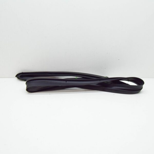 2416846 - FORD PUMA Body Rocker Panel Left Weatherstrip 2416846 ORIGINAL