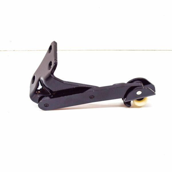 2K0843398B - NEW VW CADDY 2K RIGHT SLIDING DOOR LOWER ROLLER GUIDE 2K0843398B