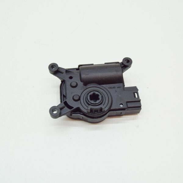2Q0907511G - NEW AUDI Q3 F3 HEATER FLAP MOTOR ACTUATOR 2Q0907511G ORIGINAL