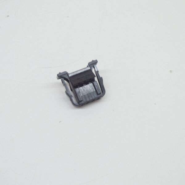 3B0972724 - NEW AUDI A1 MK1 8 PIN CONNECTOR HOUSING PLUG 3B0972724