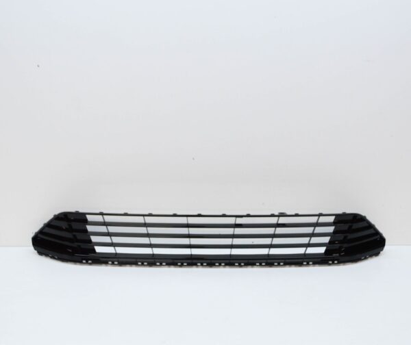 3G0853677B041 - NEW VW PASSAT B8 3G FRONT LOWER VENT GRILLE 3G0853677B 041 3G0853677B041