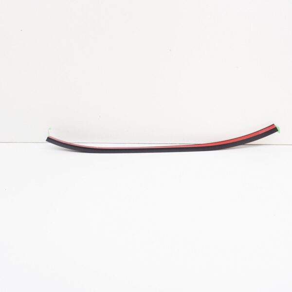 3G8827669A - NEW VW ARTEON 3H7 TAILGATE BOOT LID UPPER SEAL 3G8827669A