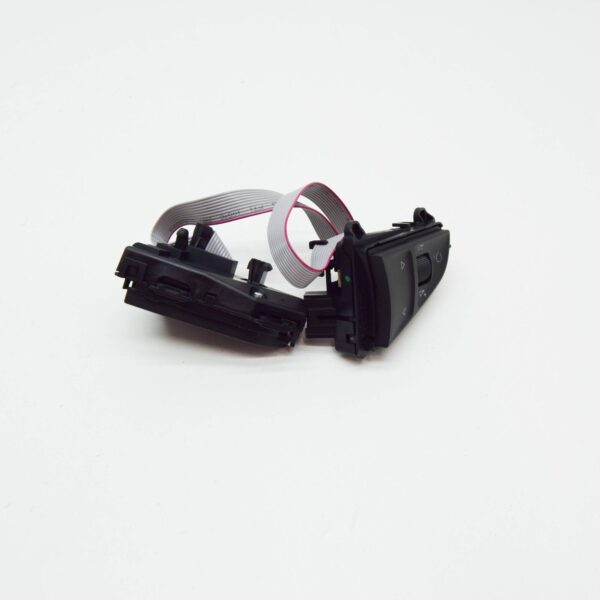 3V0919719BWHS - NEW SKODA KAROQ NU STEERING WHEEL MULTIFUNCTION BUTTONS 3V0919719BWHS ORIGINAL