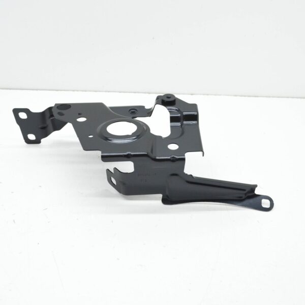 41008082032 - NEW BMW M4 COUPE G82 FRONT RIGHT FENDER HOLDER 41008082032 8082032