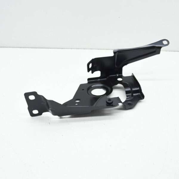 41008082032 - NEW BMW M4 COUPE G82 FRONT RIGHT FENDER HOLDER 41008082032 8082032