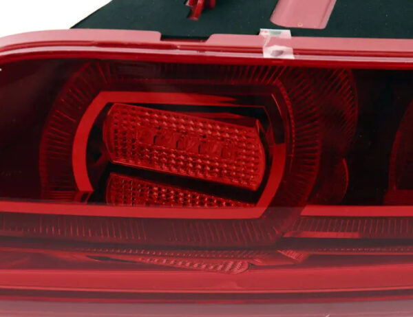420945096E - NEW AUDI R8 42 REAR RIGHT TAILLIGHT USA 420945096E ORIGINAL
