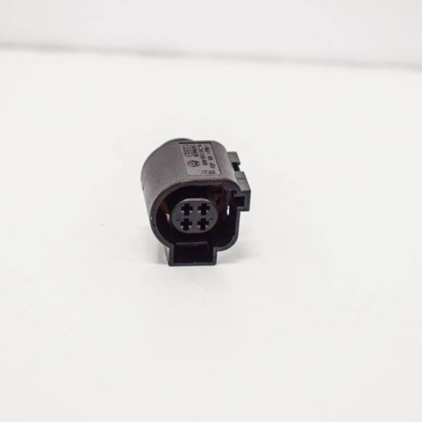 4B0973712A - NEW AUDI A6 C5 FLAT CONNECTOR HOUSING 4B0973712A ORIGINAL