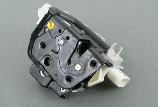 4F0839015C - NEW AUDI A6 C6 REAR LEFT DOOR LOCK WITH DOOR CONTACT SWITCH 4F0839015C ORIGINAL