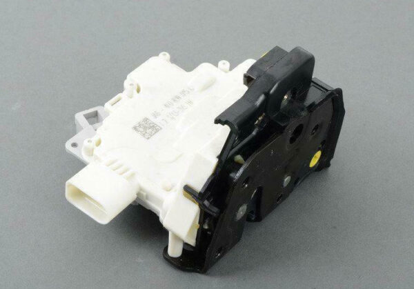 4F0839015C - NEW AUDI A6 C6 REAR LEFT DOOR LOCK WITH DOOR CONTACT SWITCH 4F0839015C ORIGINAL