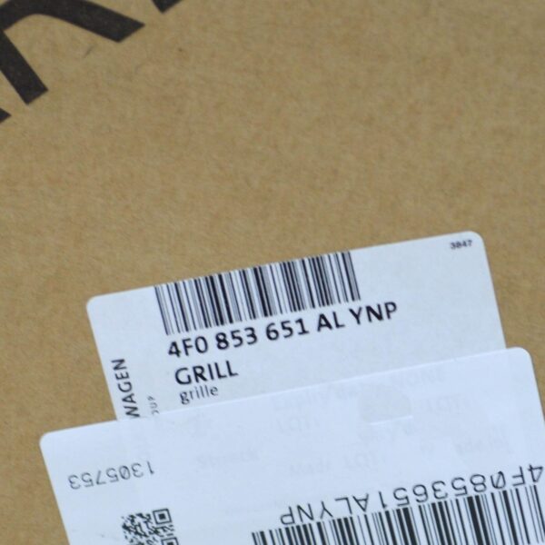 4F0853651ALYNP - NEW AUDI A6 RS6 PLUS FRONT BUMPER RADIATOR GRILLE 4F0853651ALYNP ORIGINAL