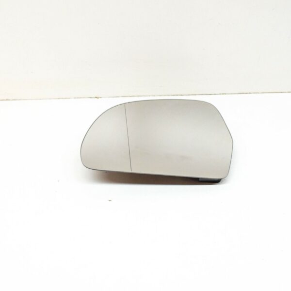 4F0857535AF - NEW AUDI A3 8P FRONT LEFT DOOR MIRROR GLASS WITH PLATE 4F0857535AF