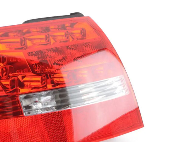 4F9945095F - NEW AUDI A6 AVANT C6 REAR LEFT OUTER TAILLIGHT 4F9945095F ORIGINAL