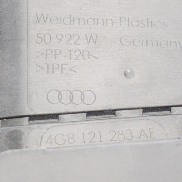 4G8121283AE - NEW AUDI A7 4G AIR DUCT LEFT SIDE 4G8121283AE