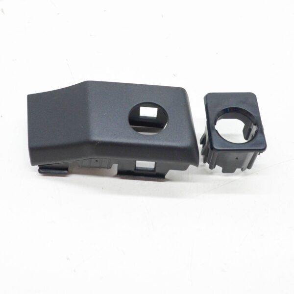 4H0919290F - NEW AUDI A8 4H FRONT BUMPER RIGHT PDC INNER HOLDER 4H0919290F ORIGINAL