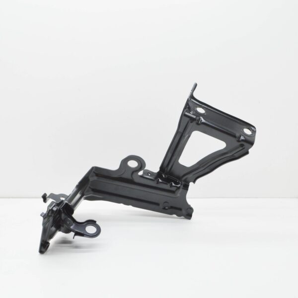 4K0145813AA - NEW AUDI A6 C8 ELECTRIC COMPRESSOR CHARGE AIR COOLER BRACKET 4K0145813AA