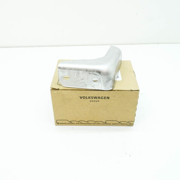 4K0802420B - NEW AUDI A6 C8 AVANT UNDERBODY SHIELD RIGHT BRACKET 4K0802420B ORIGINAL