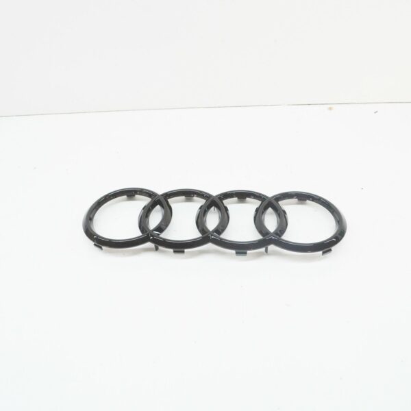 4K8853605T94 - NEW AUDI RS7 SPORTBACK 4K8 FRONT GRILLE BADGE 4K8853605T94