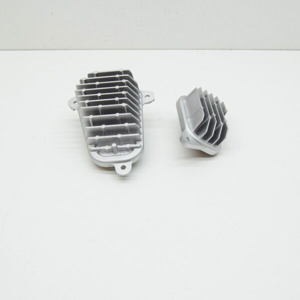 4KE998474A - NEW AUDI E-TRON S FRONT LED LIGHT CONTROL UNIT W HEAT SINK RIGHT 4KE998474A