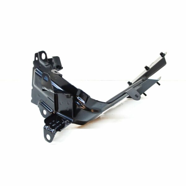 4M0821132E - AUDI Q7 4M Front Right Fender Holder 4M0821132E ORIGINAL