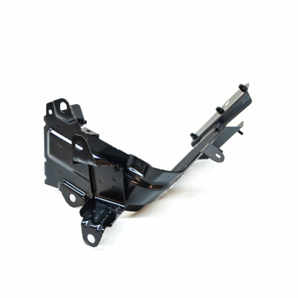 4M0821132E - AUDI Q7 4M Front Right Fender Holder 4M0821132E ORIGINAL