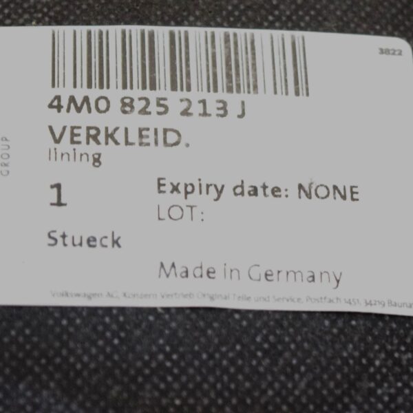 4M0825213J - AUDI Q7 4M Rear Left Floor Pan Splash Shield 4M0825213J ORIGINAL