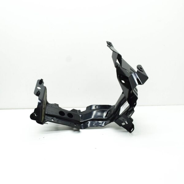 4M8821131A - AUDI Q8 4MN Front Left Fender Bracket 4M8821131C ORIGINAL