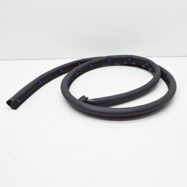 4M8833178A - AUDI Q8 4MN Rear Right Seal Panel Strip Seal 4M8833178A ORIGINAL