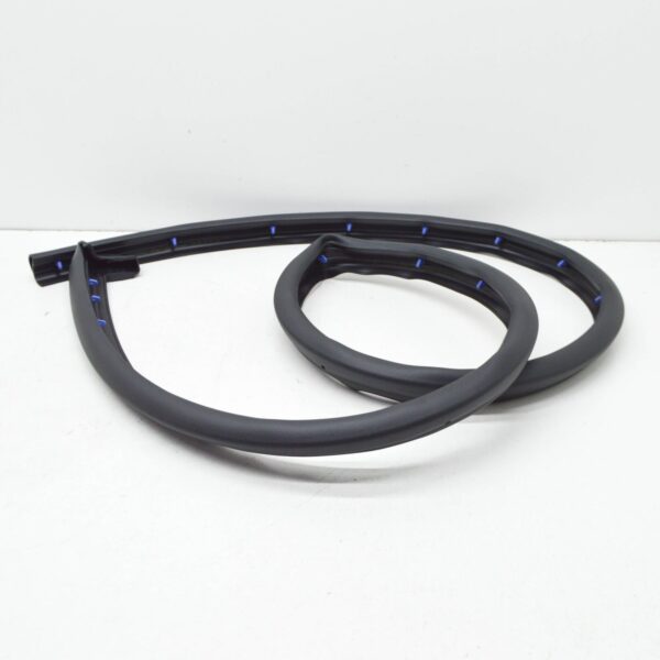 4M8833178A - AUDI Q8 4MN Rear Right Seal Panel Strip Seal 4M8833178A ORIGINAL