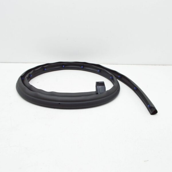 4M8833178A - AUDI Q8 4MN Rear Right Seal Panel Strip Seal 4M8833178A ORIGINAL