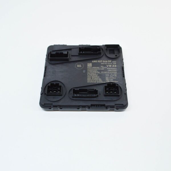 4N0907064DP - NEW AUDI Q5 80A COMFORT CENTRAL ELECTRONIC CONTROL UNIT 4N0907064DP ORIGINAL