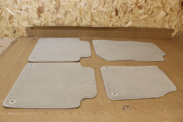 4N4863011G - AUDI A8 4N Floor Mat Set RHD 4N4863011G 2KK 4N4863011G2KK ORIGINAL