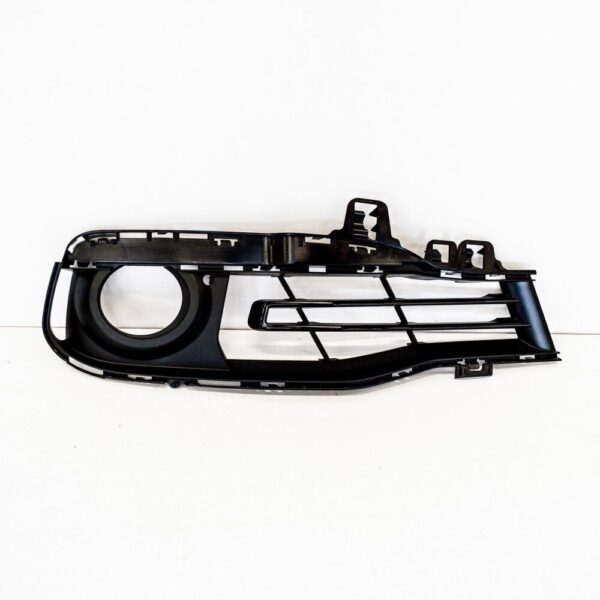 51117386146 - BMW 3 F30 Front Right Bumper Grill 51117386146 2016 ORIGINAL